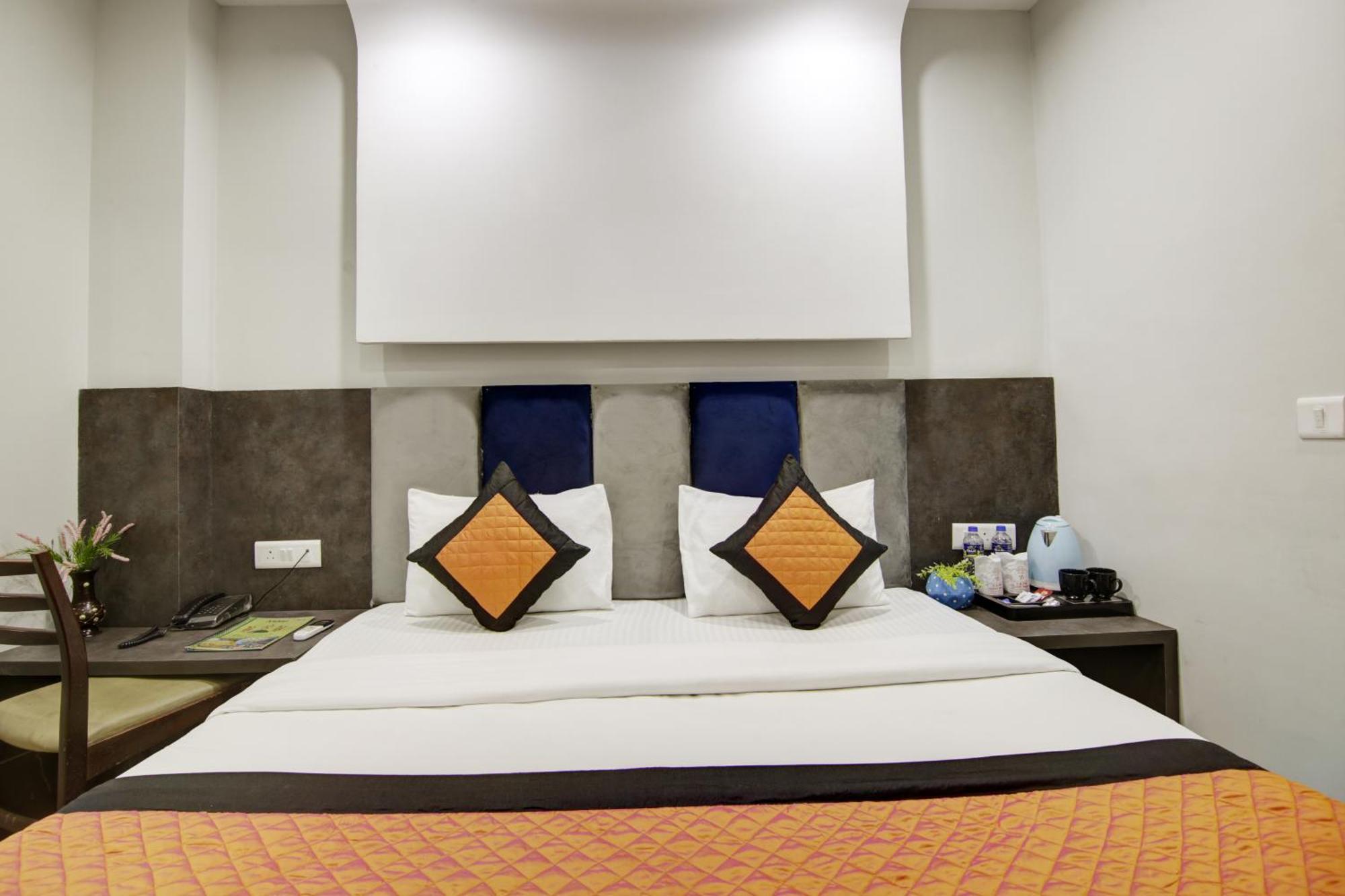 Hotel S B Inn - Near New Delhi Railway Station Paharganj Luaran gambar