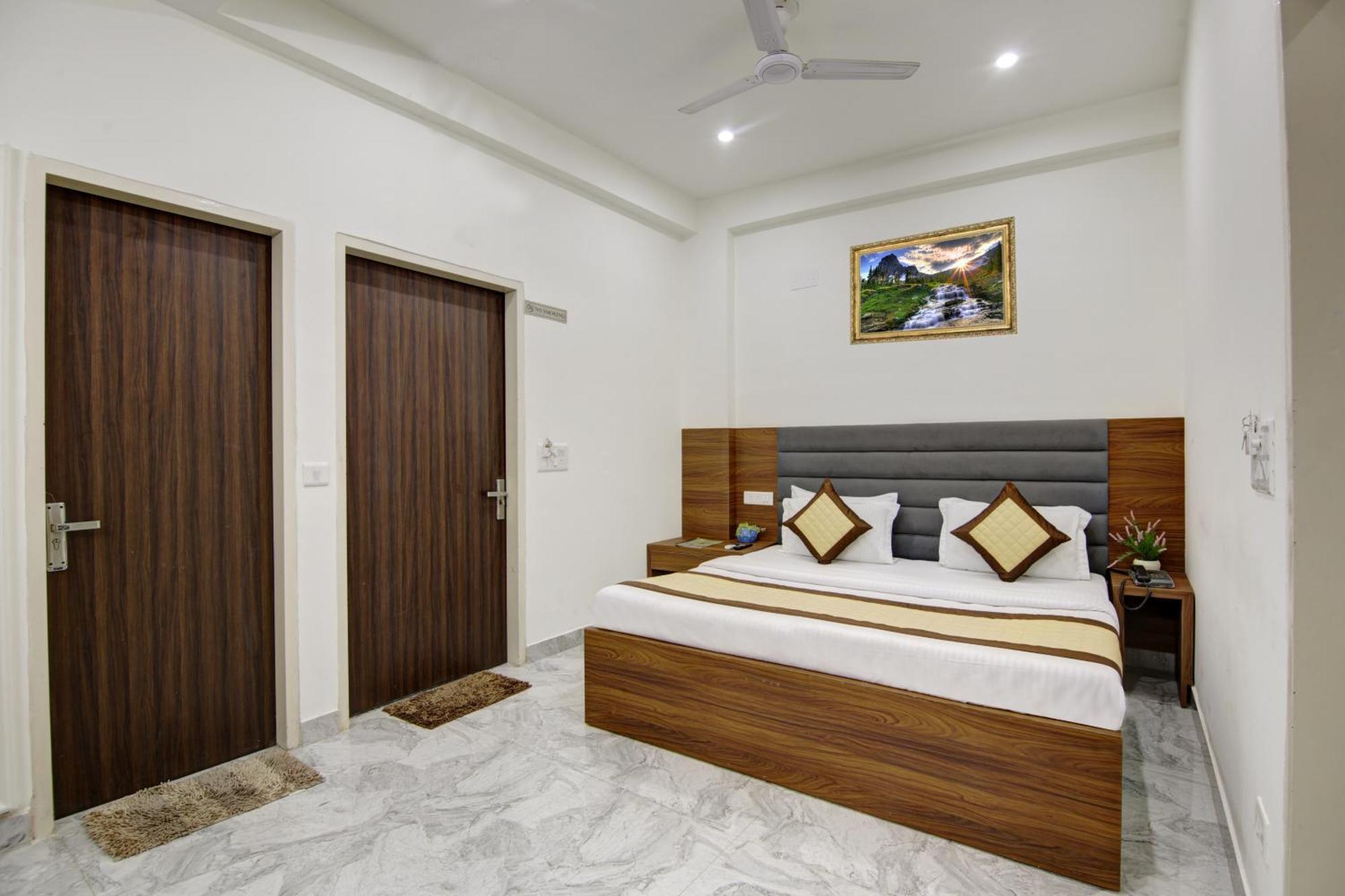 Hotel S B Inn - Near New Delhi Railway Station Paharganj Luaran gambar