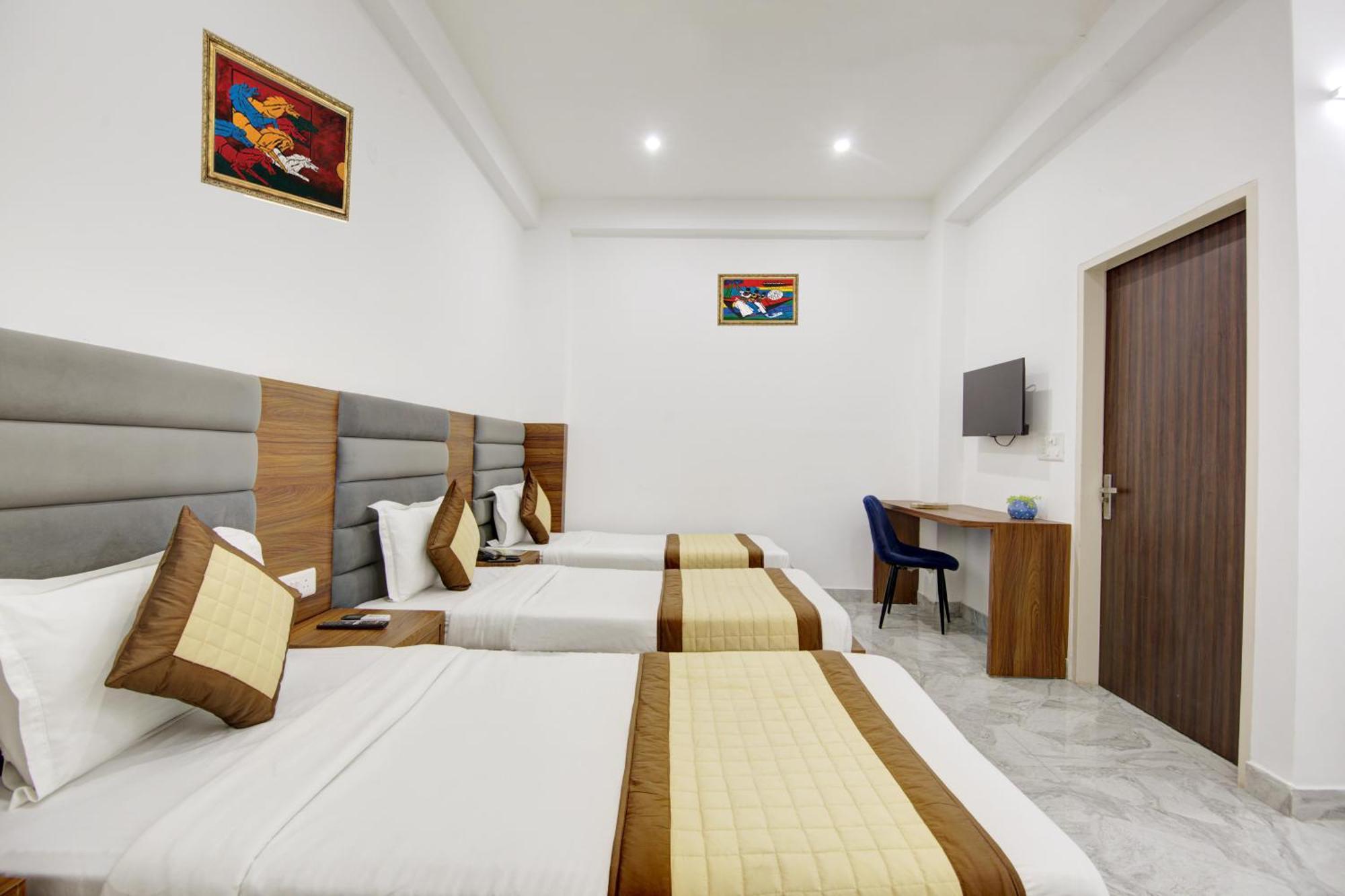 Hotel S B Inn - Near New Delhi Railway Station Paharganj Luaran gambar