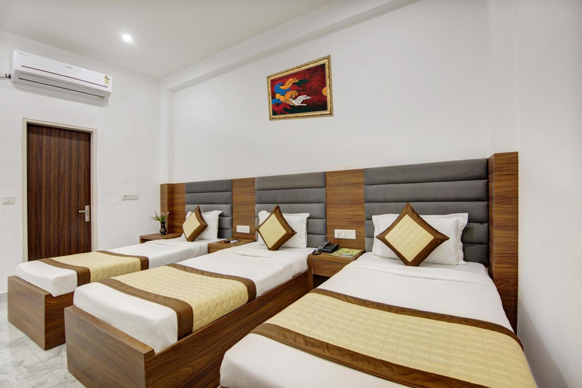 Hotel S B Inn - Near New Delhi Railway Station Paharganj Luaran gambar