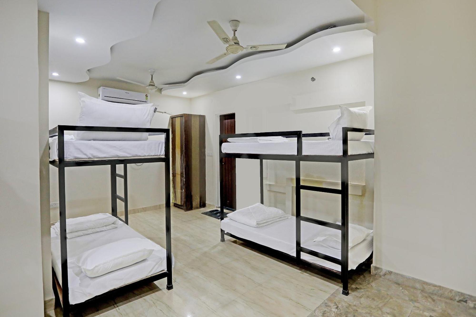 Hotel S B Inn - Near New Delhi Railway Station Paharganj Luaran gambar