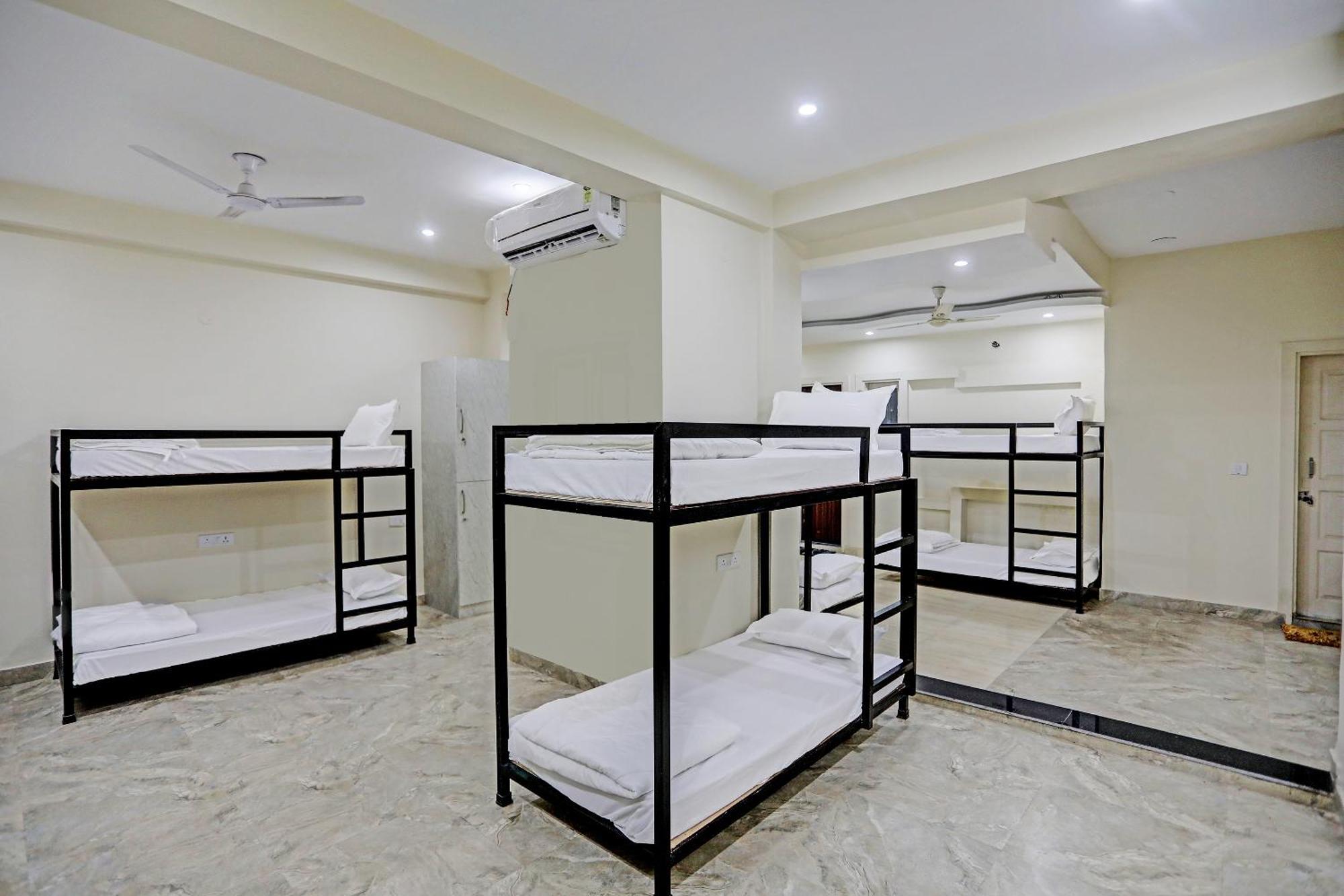 Hotel S B Inn - Near New Delhi Railway Station Paharganj Luaran gambar