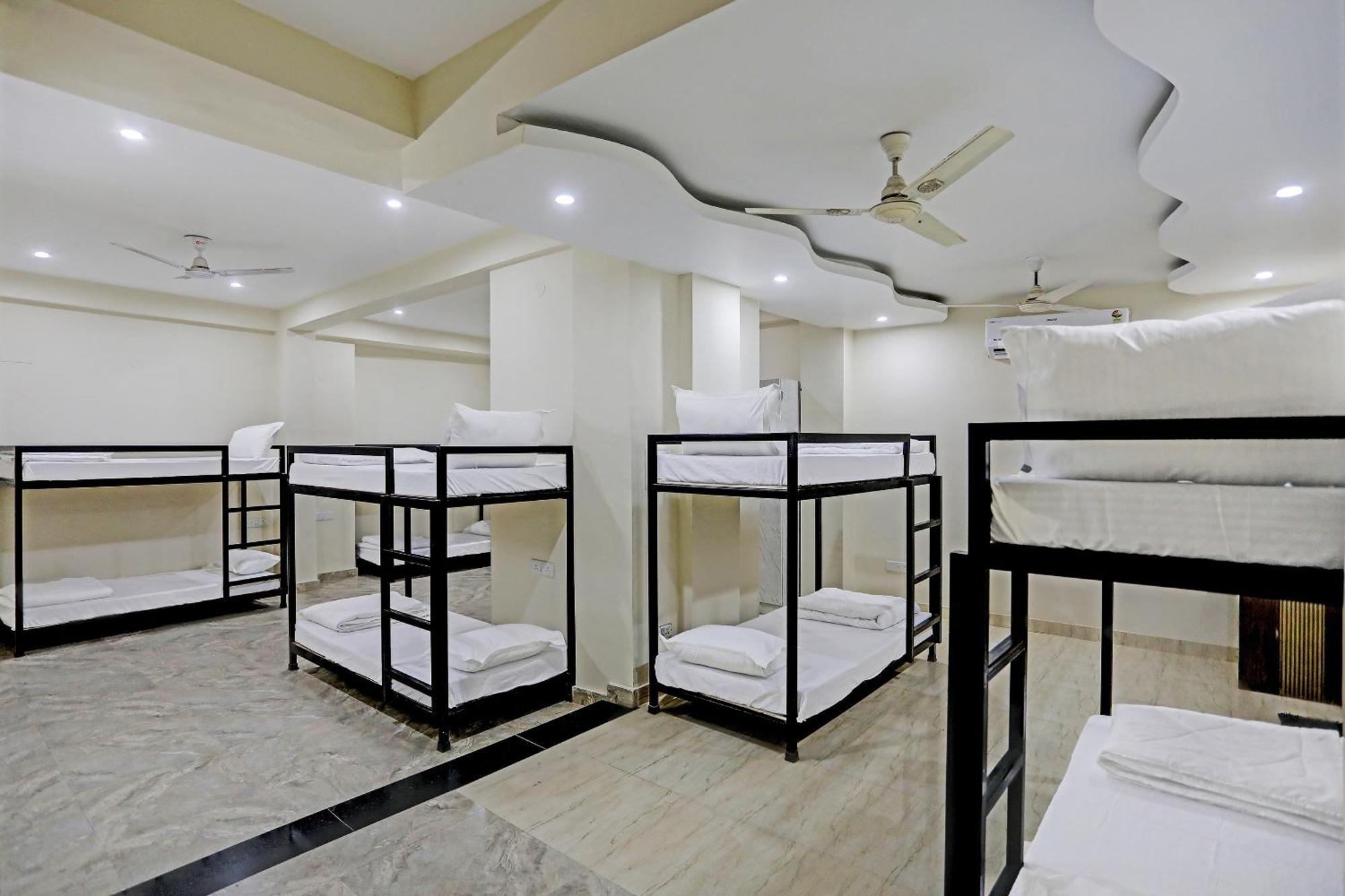 Hotel S B Inn - Near New Delhi Railway Station Paharganj Luaran gambar